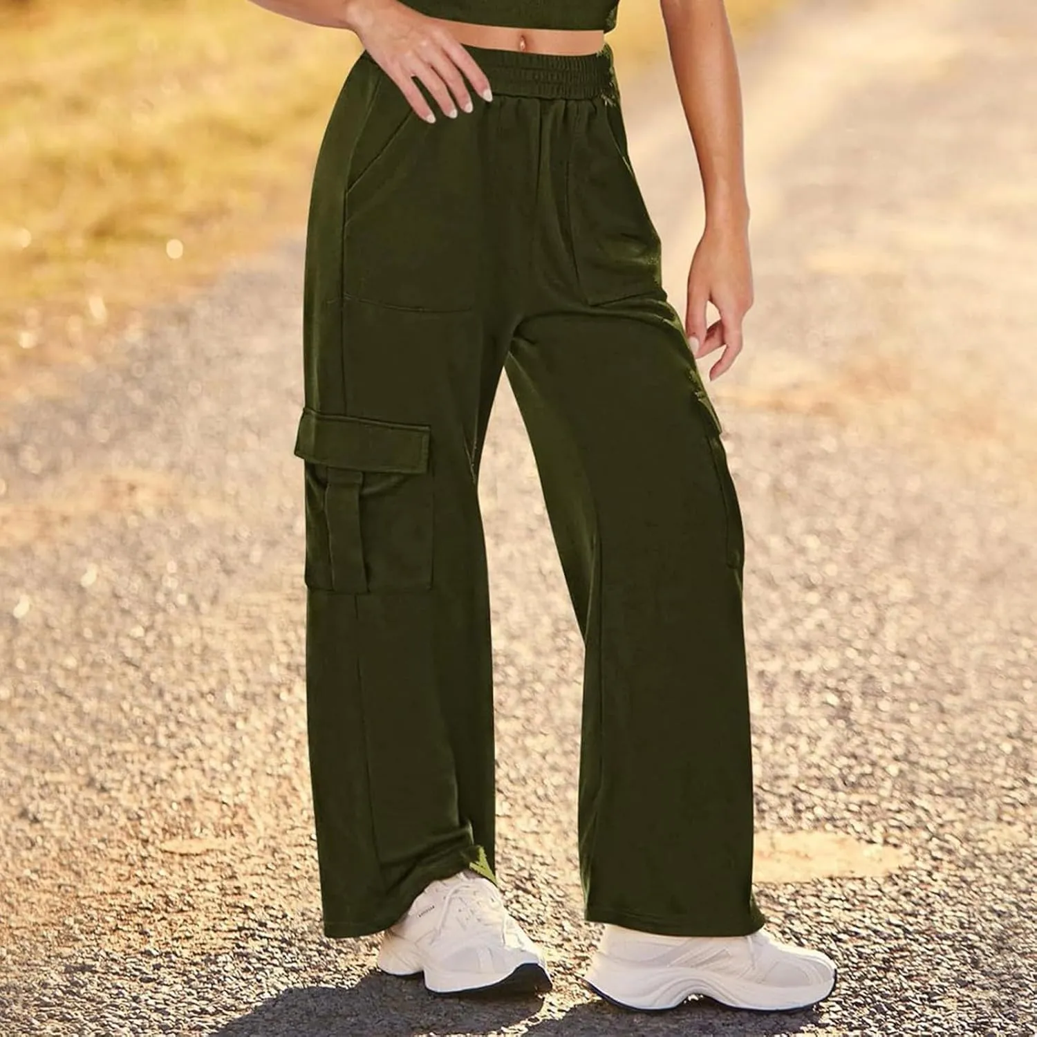 Cargo Sweatpants for Women Wide Leg High Waisted Baggy Drawstring Sweat Pants Casual Flared Pants with Pockets