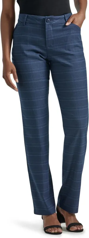 Lee Women's Petite Wrinkle Free Relaxed Fit Straight Leg Pant
