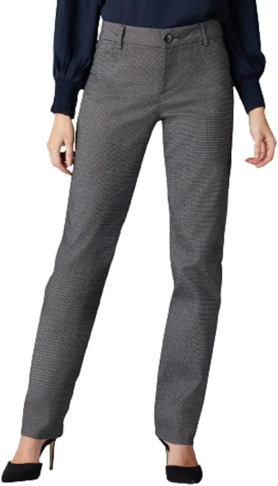 Lee Women's Petite Wrinkle Free Relaxed Fit Straight Leg Pant