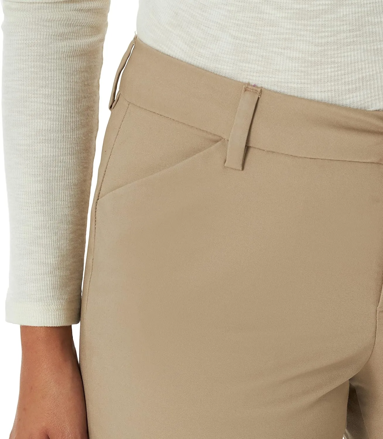 Lee Women's Petite Wrinkle Free Relaxed Fit Straight Leg Pant