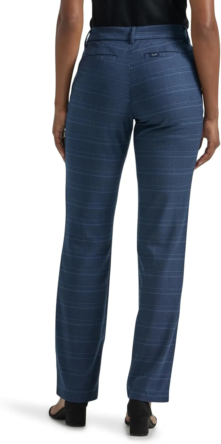 Lee Women's Petite Wrinkle Free Relaxed Fit Straight Leg Pant