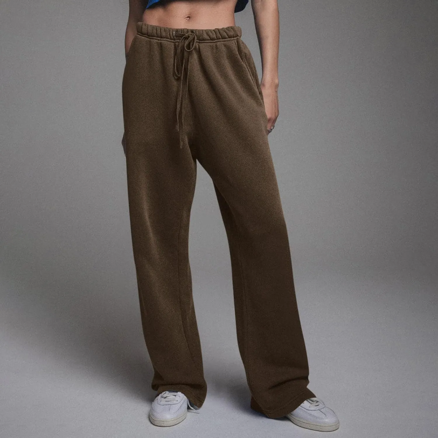 Low Rise Sweatpants for Women Baggy Drawstring Straight Leg Track Pants Fleece Lined Workout Pants with Pockets
