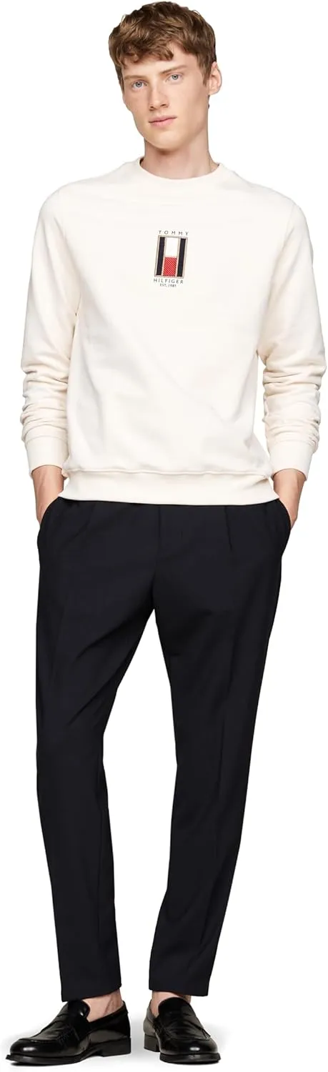 Tommy Hilfiger Men's Medium Weight Crewneck Sweatshirt with Vertical Embroidered Flag Logo