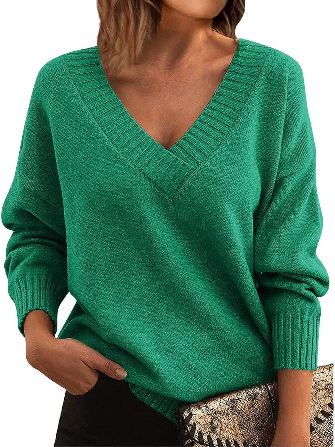Womens Sweaters V Neck Fall Outfits 2024 Pullover Tops Winter Clothes Lightweight Long Sleeve Tops Casual Knit Shirts